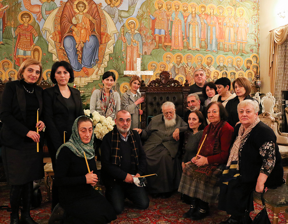 ჩვენი ბრძოლა გრძელდება და სადაც დასჭირდება ჩვენი სიცოცხლე ჩვენს ქვეყანას, იქ დავიხარჯებით, იქ დავუდგებით მცველად სამშობლოს KARIBCHE