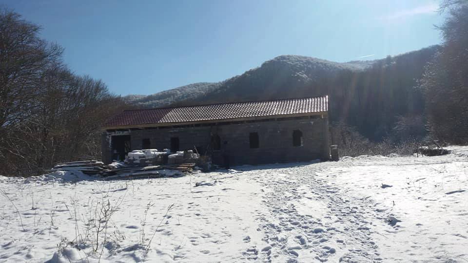 კევლიანის ივერიის ღვთისმშობლის ხატის სავანე კვლავაც დახმარების მოლოდინშია KARIBCHE