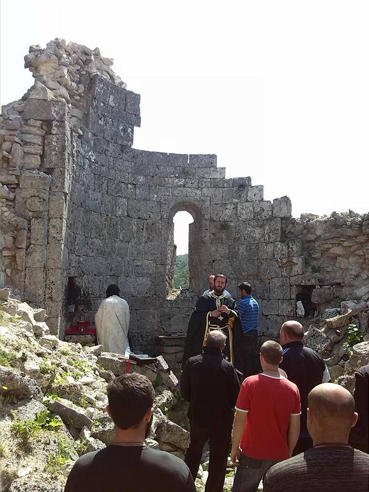ლეკნარის წმინდა გიორგის მადლი შეგვეწიოს და სიყვარულით აგვივსოს გულები KARIBCHE