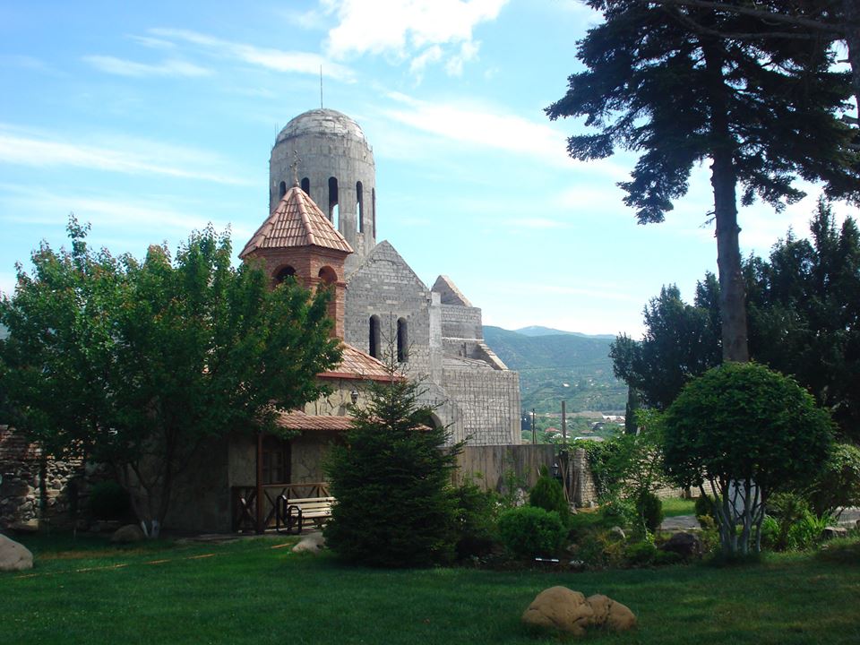 მონასტერში უმთავრესი მორჩილებაა. მორჩილების გარეშე არ არსებობს თავმდაბლობა, თავმდაბლობის გარეშე სიყვარულიც შეუძლებელია KARIBCHE