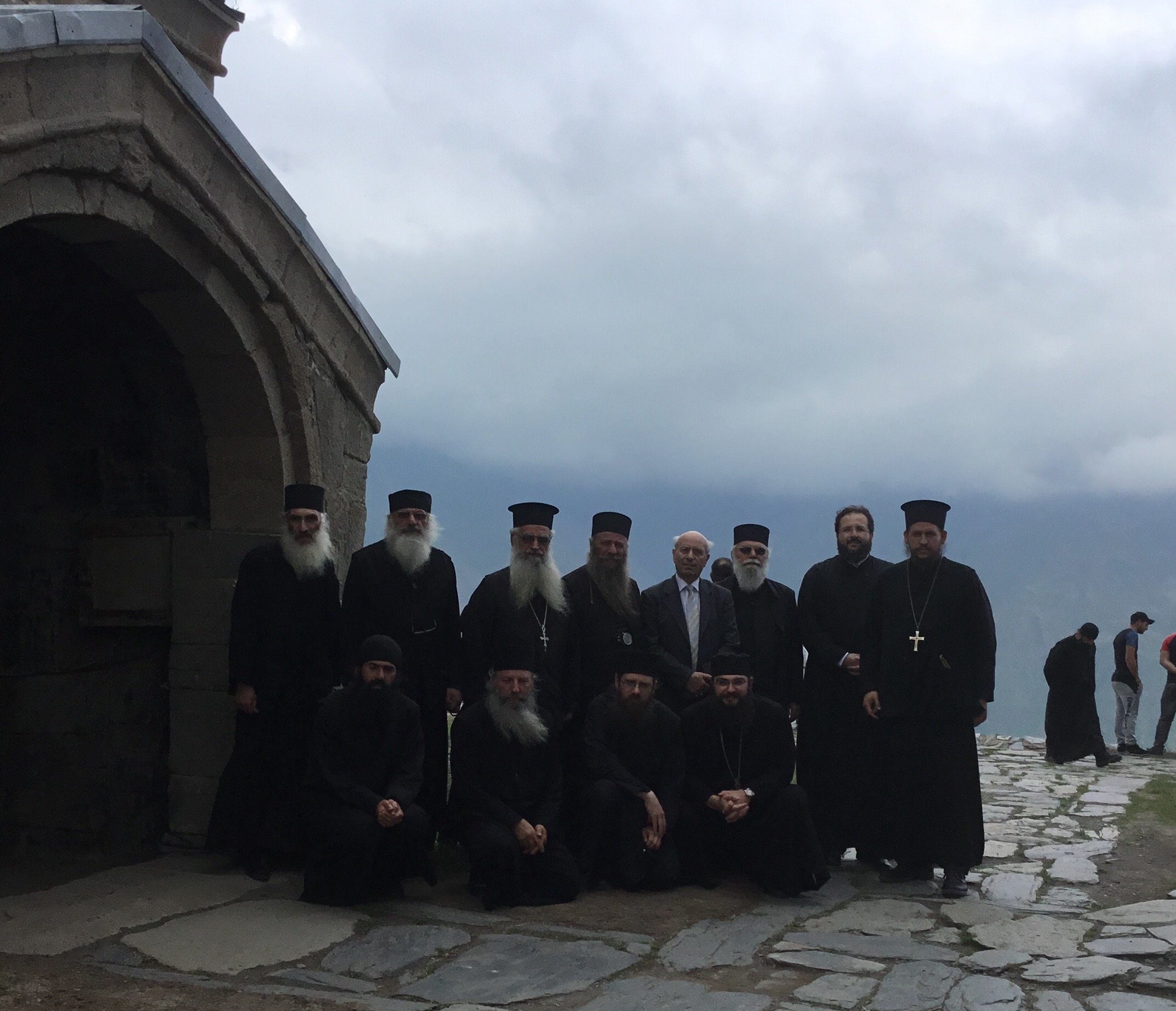 საბერძნეთის ეკლესიის დელეგაცია საქართველოს პატრიარქსა და მღვდელმთავრებს შეხვდა KARIBCHE