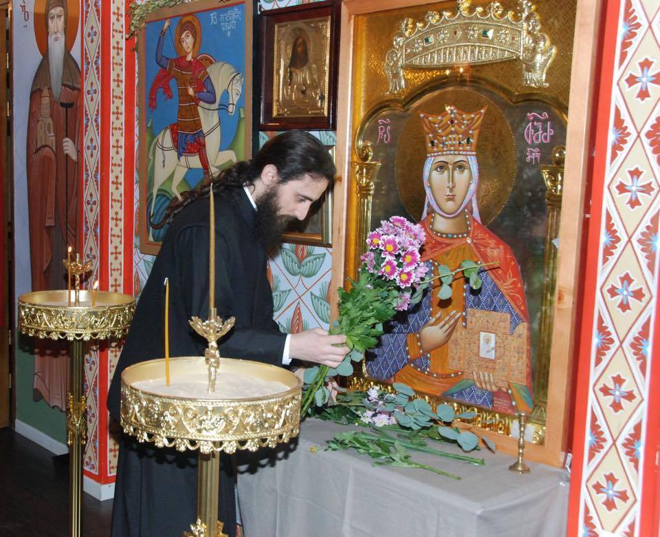 უცხოეთში მყოფი ქართველები სამშობლოში დაბრუნებას წმინდა თამარს შეავედრებენ KARIBCHE