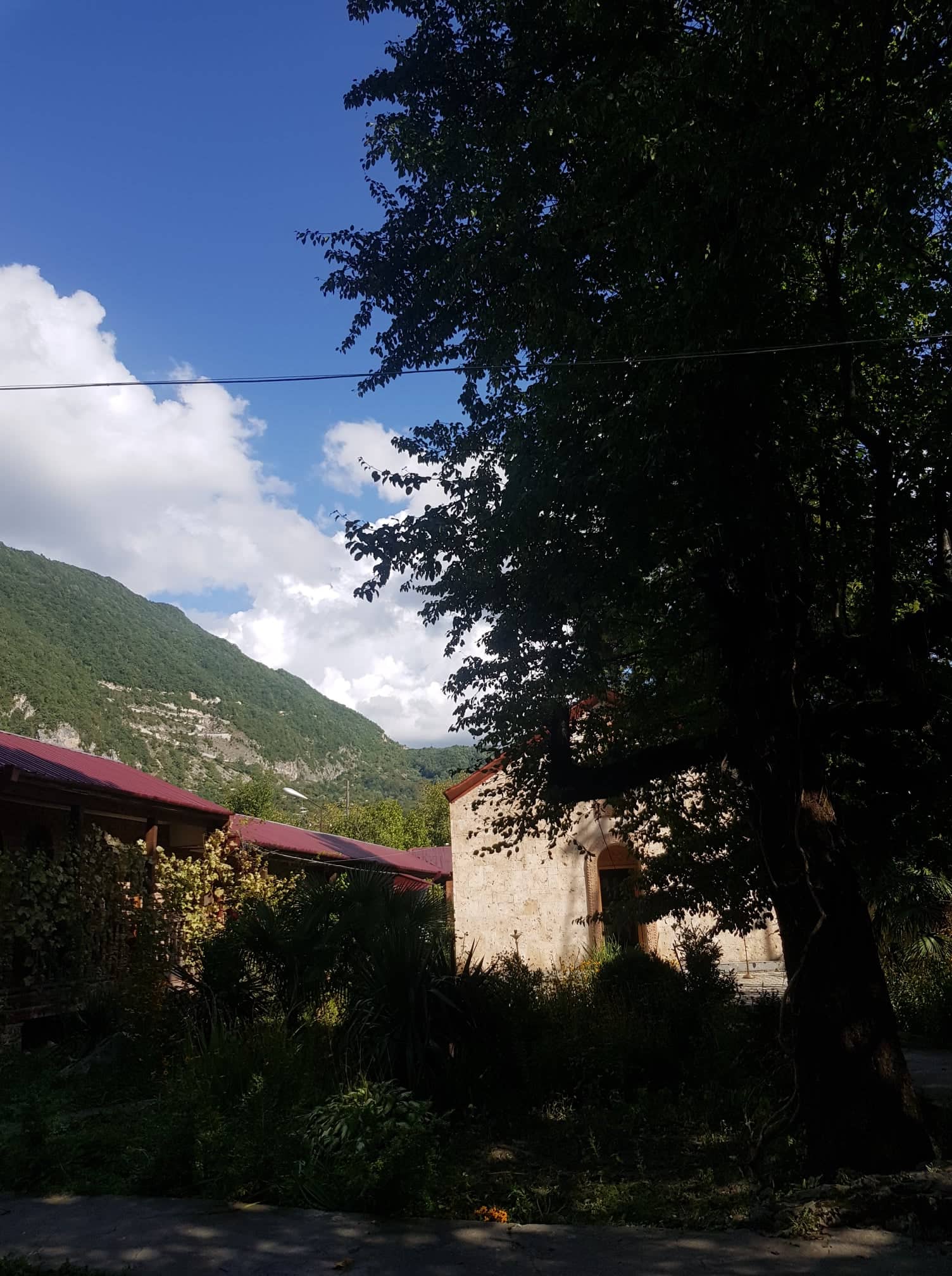 წმინდა მაქსიმე აღმსარებლის მამათა მონასტერი KARIBCHE