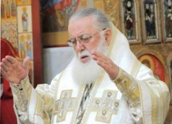 დიდუბის ღვთისმშობლის შობის სახელობის ტაძარში საღმრთო ლიტურგია მიმდინარეობს