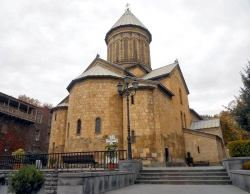 რამდენი წლისაც არის თბილისი, იმდენი წლისაა სიონიც