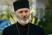დეკანოზი ანდრია ჯაღმაიძე მართლმადიდებლური ეკლესიის წინააღმდეგ გარკვეული ჯგუფების მხრიდან შეტევასა და დისკრედიტაციის მცდელობაზე საუბრობს